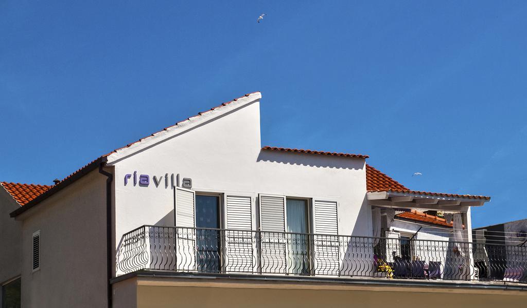 Villa Ria ドゥギ・ラット エクステリア 写真