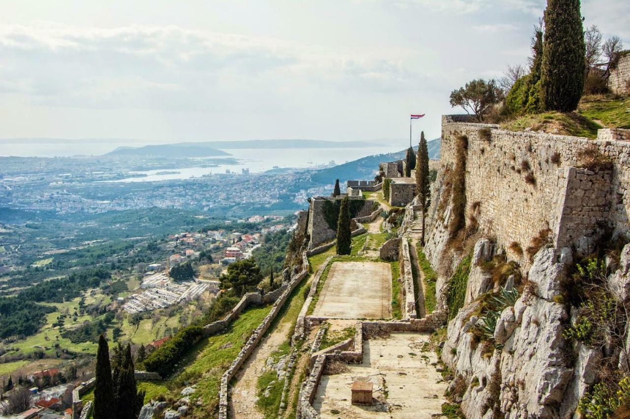Villa Ria ドゥギ・ラット エクステリア 写真